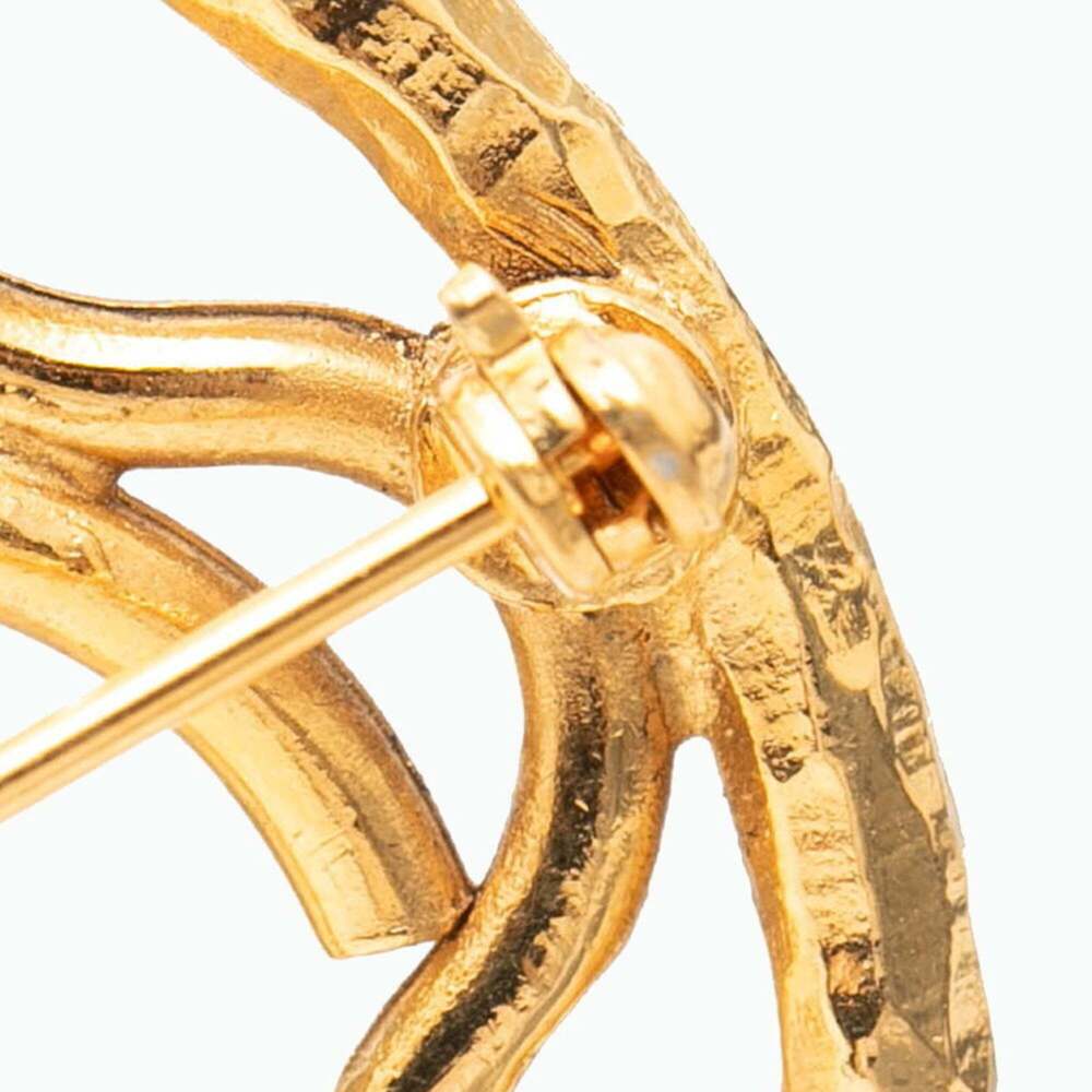 CHANEL Authentic Gold Logo Brooch - Picture 4 of 6